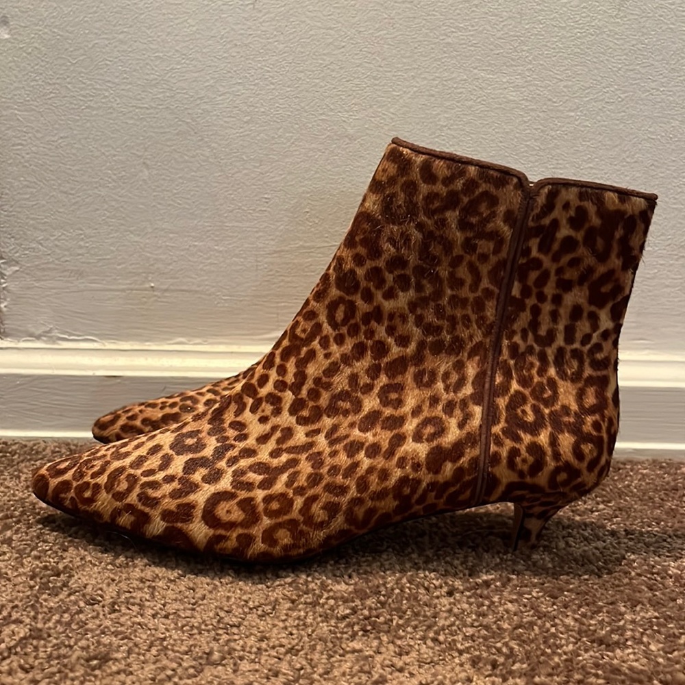 NWOT J.Crew Cheetah Print kitten heel booties SIZE 5.5
